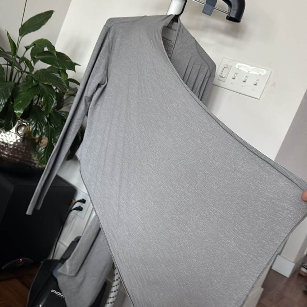Patagonia Glorya Wrap Top/Blouse/Shirt Sz L Gray Long Sleeve - Picture 5 of 10